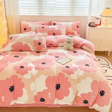 91家纺网 家纺一手货源 找家纺 （总）简宜家居（朝初家纺） 2023新款牛奶绒四件套系列