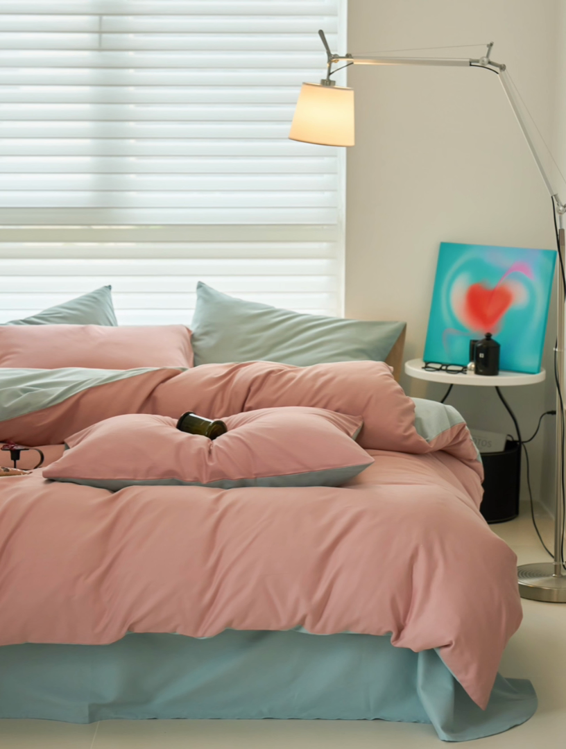 91家纺网 家纺一手货源 找家纺 沐白家居 2023火山小磨毛拼色基础款四件套 紫黛