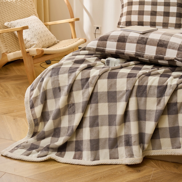 91家纺网 家纺一手货源 找家纺 吾诺 2023秋冬 双面加厚无印风双面牛奶绒毯子 法莱绒毛毯  灰色中格