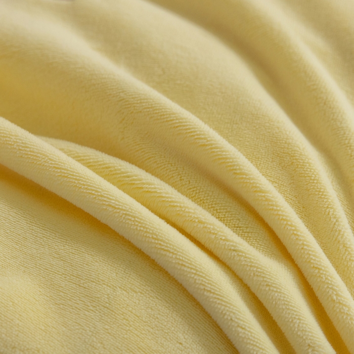 91家纺网 家纺一手货源 找家纺 喜多兔儿童家纺 2023喜多兔牛奶绒活套被 小伙伴系列—黄色哈喽小猫咪