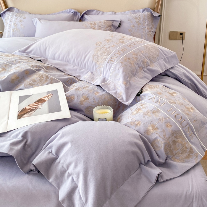 91家纺网 家纺一手货源 找家纺  2023新款A类母婴级加厚全棉磨毛四件套纯棉保暖床单轻奢风刺绣长绒棉纯色床上用品 莓蓝色