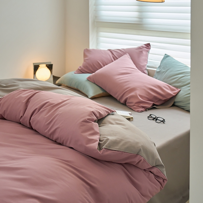 91家纺网 家纺一手货源 找家纺 沐白家居 2023火山小磨毛拼色基础款四件套 紫调