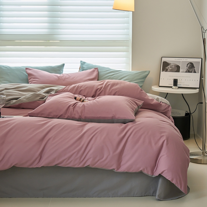 91家纺网 家纺一手货源 找家纺 沐白家居 2023火山小磨毛拼色基础款四件套 紫调