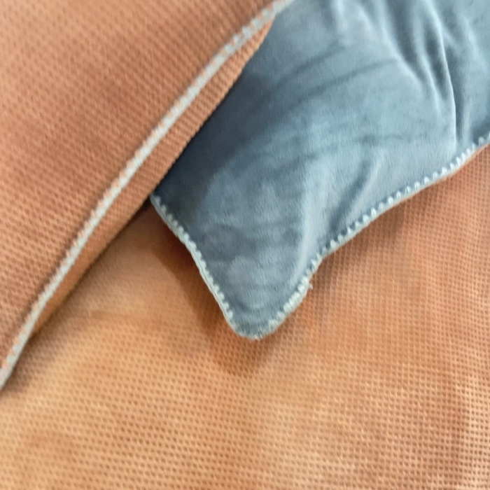 91家纺网 家纺一手货源 找家纺 吾诺2023秋冬贝壳边华夫格牛奶绒四件套-纯净版拍摄风格 焦糖咖-深灰