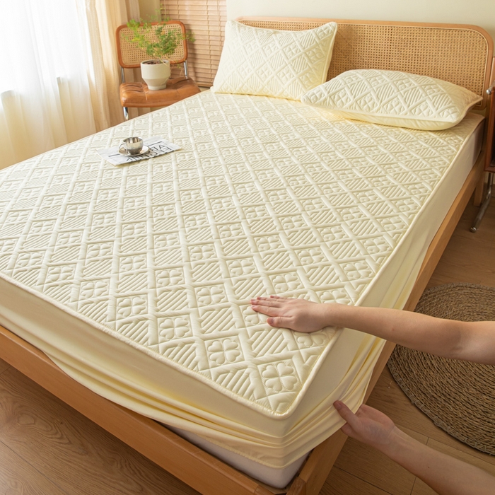 91家纺网 家纺一手货源 找家纺 吉祥家纺 2023新款水洗棉夹棉床笠 四叶草-黄