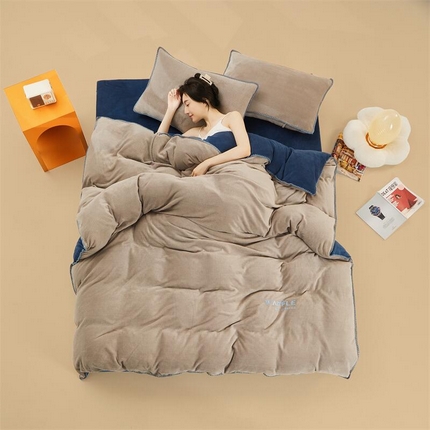 91家纺网 家纺一手货源 找家纺 吾诺 2023秋冬贝壳边华夫格牛奶绒四件套-纯净版拍摄风格 浅灰-深蓝