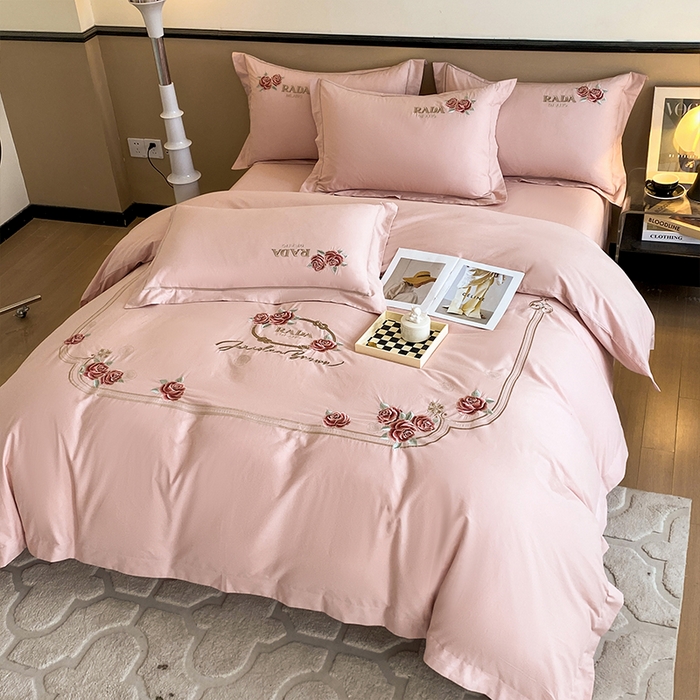 91家纺网 家纺一手货源 找家纺 理想家家纺 2023新款全棉磨毛刺绣四件套 玫瑰庄园 粉