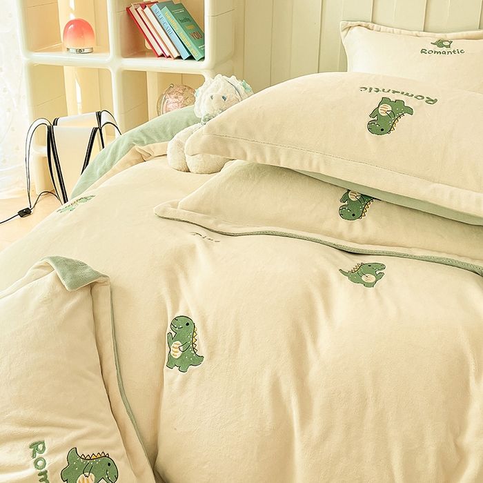 91家纺网 家纺一手货源 找家纺 红馆 2023新款ins小清新-牛奶绒四件套 恐龙乐园