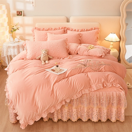 91家纺网 家纺一手货源 找家纺 （总）恒爱家纺 2023新款蕾丝床裙款四件套 郁金香