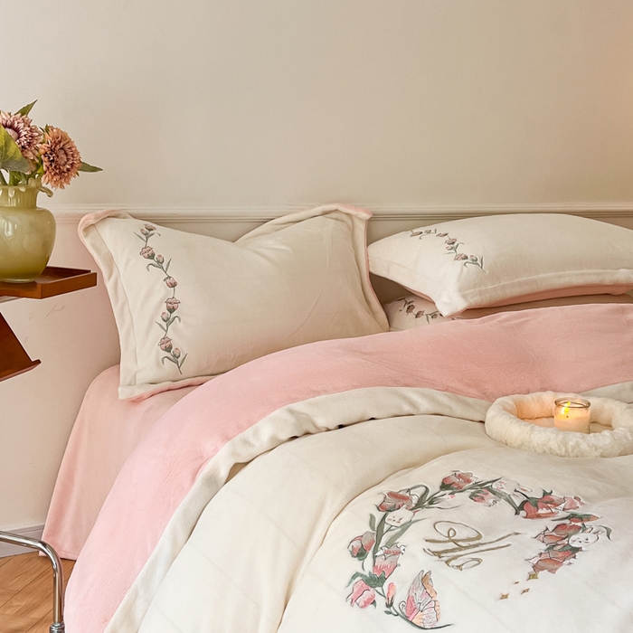 91家纺网 家纺一手货源 找家纺 红馆 2023新款法式奶油温柔风-牛奶绒四件套 佛罗里达的花季