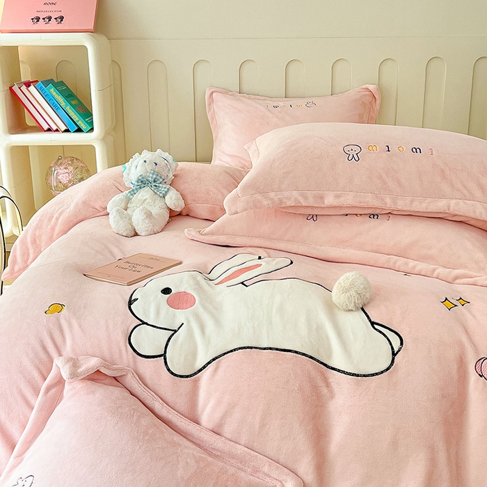 91家纺网 家纺一手货源 找家纺 红馆 2023新款ins小清新-牛奶绒四件套 瑞贝卡粉