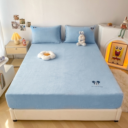 91家纺网 家纺一手货源 找家纺 （总）Mr.pig猪先生水洗棉 2023新款迪士尼牛奶绒单床笠