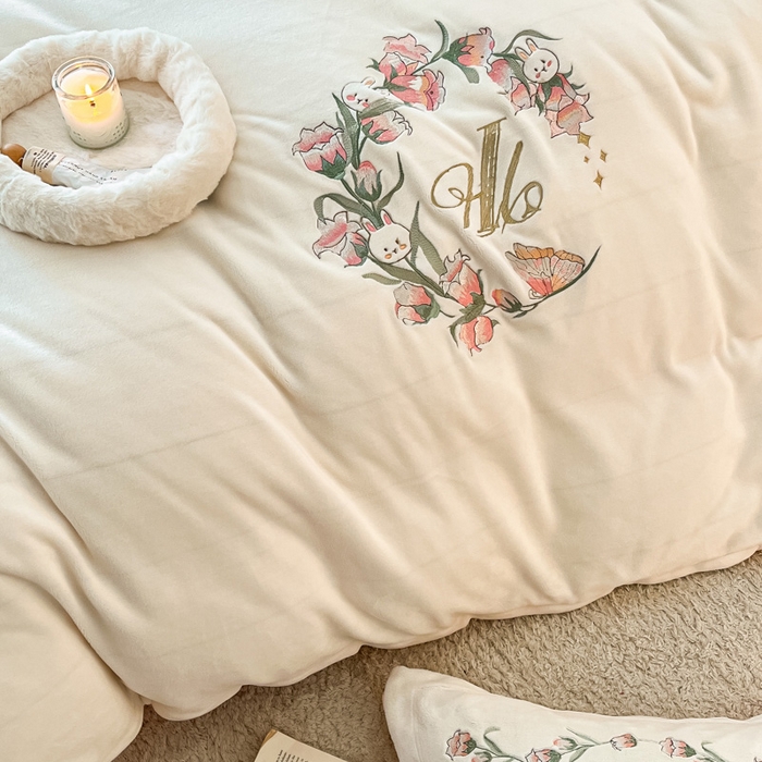 91家纺网 家纺一手货源 找家纺 红馆 2023新款法式奶油温柔风-牛奶绒四件套 佛罗里达的花季