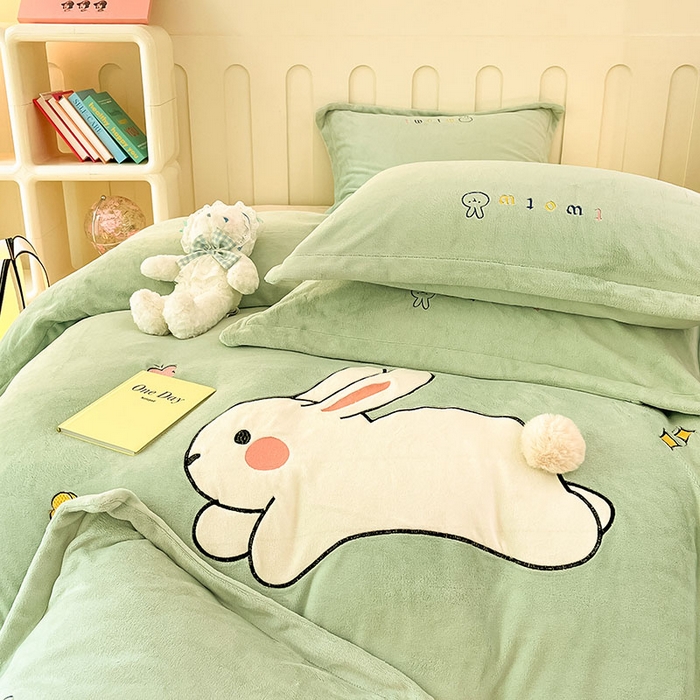 91家纺网 家纺一手货源 找家纺 红馆 2023新款ins小清新-牛奶绒四件套 瑞贝卡绿