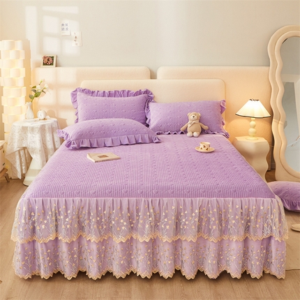 91家纺网 家纺一手货源 找家纺 （总）恒爱家纺 2023新款蕾丝床裙款三件套 郁金香