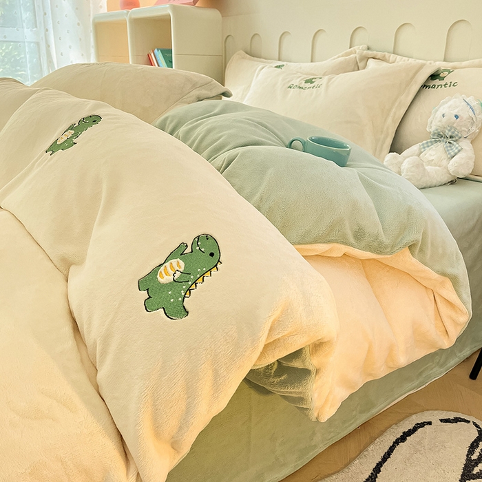 91家纺网 家纺一手货源 找家纺 红馆 2023新款ins小清新-牛奶绒四件套 恐龙乐园