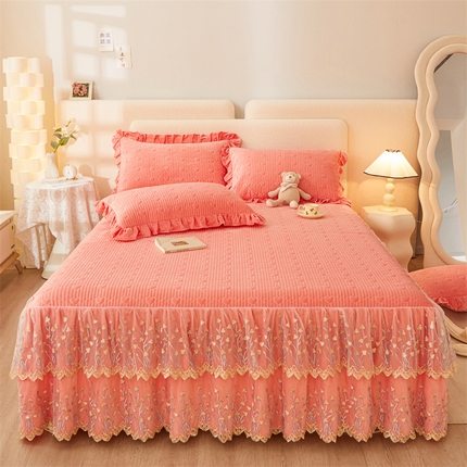 91家纺网 家纺一手货源 找家纺 （总）恒爱家纺 2023新款蕾丝床裙款三件套 郁金香