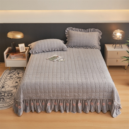 91家纺网 家纺一手货源 找家纺 恒爱家纺 2023新款单床盖 温馨花园 灰色