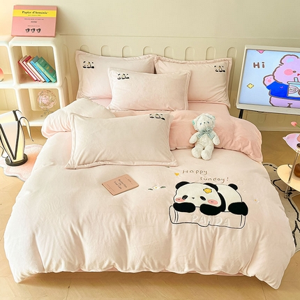 91家纺网 家纺一手货源 找家纺 红馆 2023新款ins小清新-牛奶绒四件套 花花粉