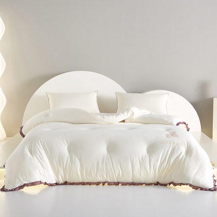 91家纺网 家纺一手货源 找家纺 （总）莱福仕家纺 2023新款A类云感亲肤被