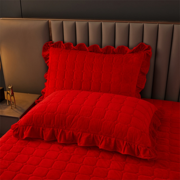 91家纺网 家纺一手货源 找家纺 恒爱 2023新款温暖舒适加密宝宝绒床盖三件套-邂逅系列 大红