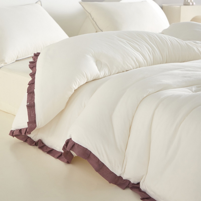 91家纺网 家纺一手货源 找家纺 莱福仕家纺 2023新款A类云感亲肤被 茶蕊兔（海盐白）