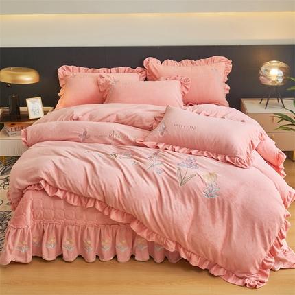 91家纺网 家纺一手货源 找家纺 （总）恒爱家纺 2023新款床盖款四件套 温馨花园