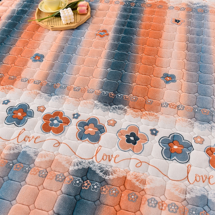 91家纺网 家纺一手货源 找家纺 爱上家居 2023新款印花牛奶绒床护垫床垫子床褥 流光溢彩