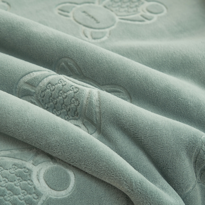 91家纺网 家纺一手货源 找家纺 21度C 2023新款布叮熊云朵压花绒包边三角针枕套 布叮熊包边款茶绿