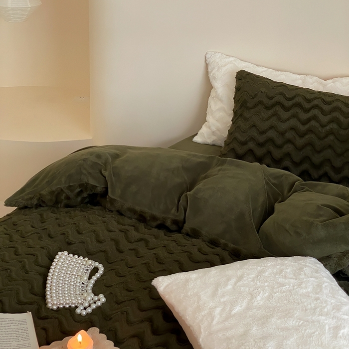 91家纺网 家纺一手货源 找家纺 梦享生活家居 2023新款兔兔绒四件套-卡洛斯 卡洛斯-青绿