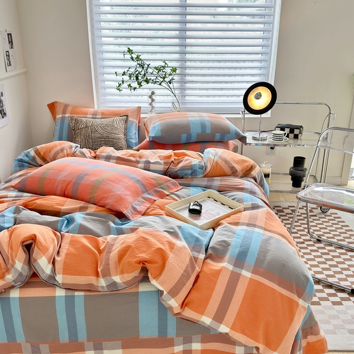 91家纺网 家纺一手货源 找家纺 （总）三沁 2024新款AAA版直播爆款纯棉全棉色织水洗棉简约格子式四件套（床单圆角荷叶边）