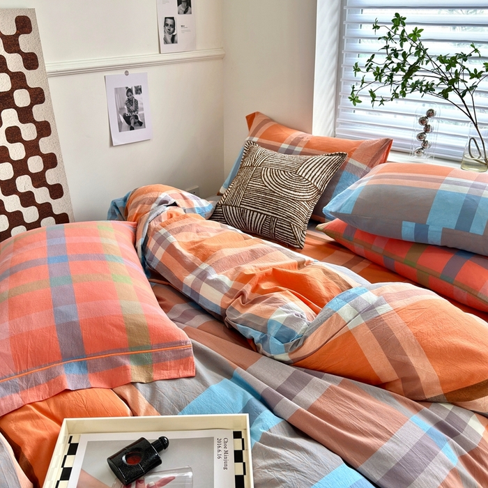 91家纺网 家纺一手货源 找家纺 （总）三沁 2024新款AAA版直播爆款纯棉全棉色织水洗棉简约格子式四件套（床单圆角荷叶边）