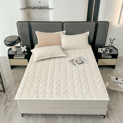 91家纺网 家纺一手货源 找家纺 （总）纽缦家纺 2023新款纯色兔兔绒塔芙绒夹棉床垫