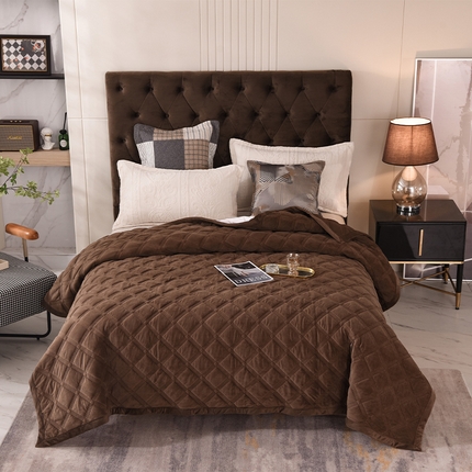 91家纺网 家纺一手货源 找家纺 （总）恩和家纺 2024新款水晶绒牛奶绒法兰绒床盖方格款