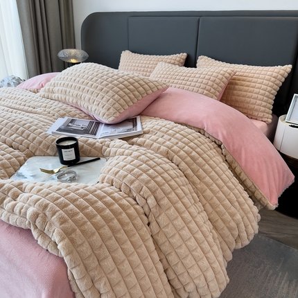 91家纺网 家纺一手货源 找家纺 （总）全季家居 2023新款高克重400克立体剪花大泡泡兔毛绒四件套