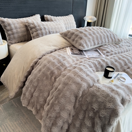 91家纺网 家纺一手货源 找家纺 （总）全季家居 2023新款高克重400克立体剪花大泡泡兔毛绒四件套