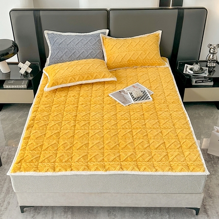 91家纺网 家纺一手货源 找家纺 （总）纽缦家纺 2023新款纯色兔兔绒塔芙绒夹棉床垫