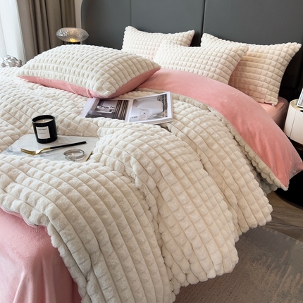 91家纺网 家纺一手货源 找家纺 （总）全季家居 2023新款高克重400克立体剪花大泡泡兔毛绒四件套