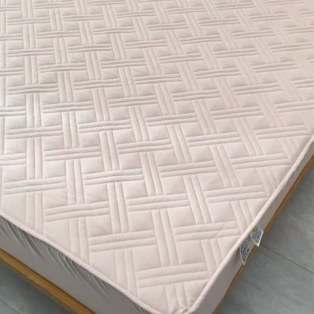 91家纺网 家纺一手货源 找家纺 X猫先生床笠 2024新款A类原棉防水隔尿大豆抗菌夹棉床笠席梦思床垫保护罩防尘床罩加高加厚 防水款迷宫-卡其