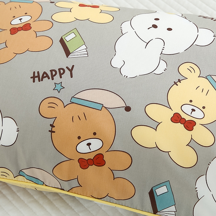 91家纺网 家纺一手货源 找家纺 良佐生活 2023新款60支全棉贡缎卡通信封款枕套 魔力熊