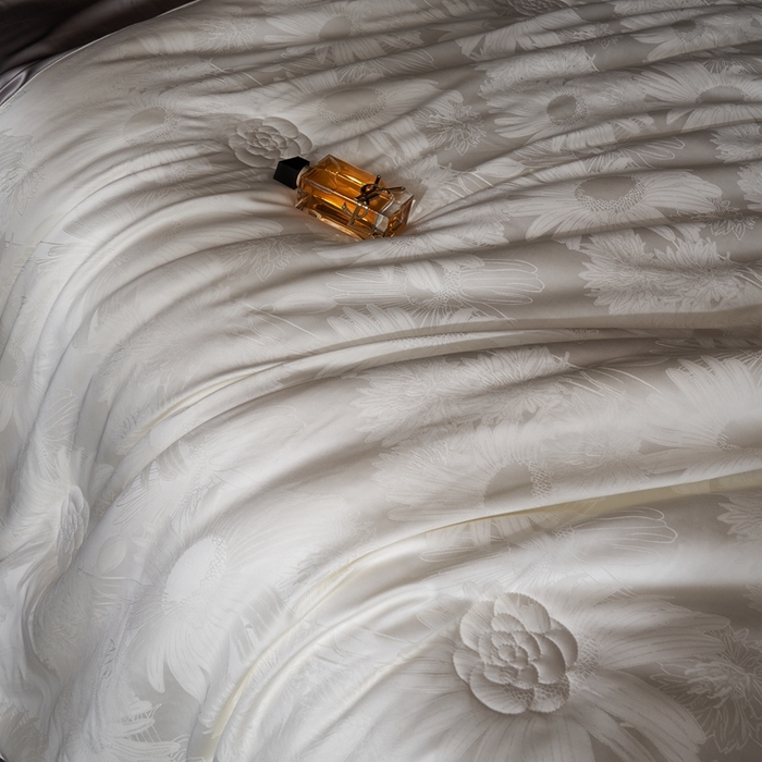 91家纺网 家纺一手货源 找家纺 （总）朴罗 （ 原岚图） 2023新款臻品蚕丝羊绒被