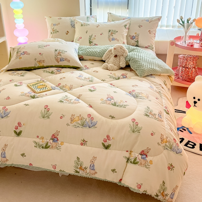 91家纺网 家纺一手货源 找家纺 简宜家居  2023新款全棉安抚豆豆绒被冬被春秋被 花园兔