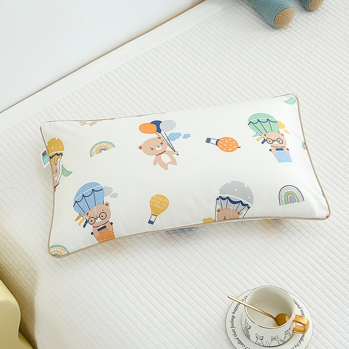 91家纺网 家纺一手货源 找家纺 良佐生活 2023新款60支全棉贡缎卡通信封款枕套 告白气球