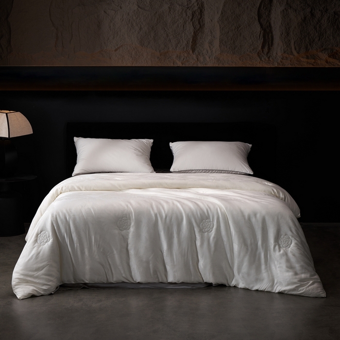 91家纺网 家纺一手货源 找家纺 （总）朴罗 （ 原岚图） 2023新款臻品蚕丝羊绒被