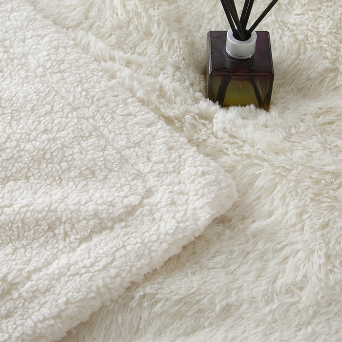 91家纺网 家纺一手货源 找家纺 （总）卡奥 2025新款欧式纯色长毛羊羔绒毛毯沙发毯子加厚盖毯空调毯