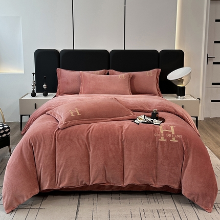 宇彬家纺 2023新款母婴级牛奶婴儿绒刺绣四件套枕套宽边一字绣-H款 H-豆沙