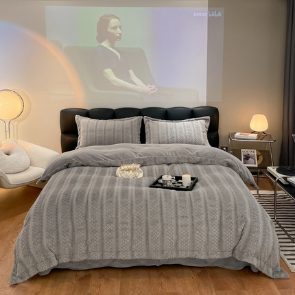 91家纺网 家纺一手货源 找家纺 （总）米奈家居 2024新款高克重兔兔绒立体雕花四件套