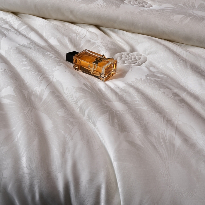 91家纺网 家纺一手货源 找家纺 （总）朴罗 （ 原岚图） 2023新款臻品蚕丝羊绒被