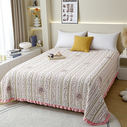 家维 2025年新款牛奶绒床盖花边款床盖 繁星点点