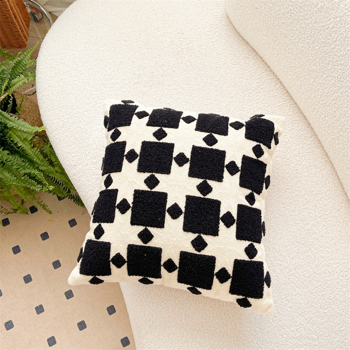 91家纺网 家纺一手货源 找家纺 918拾朵家居 2023新款中古风毛巾绣抱枕 莱恩  